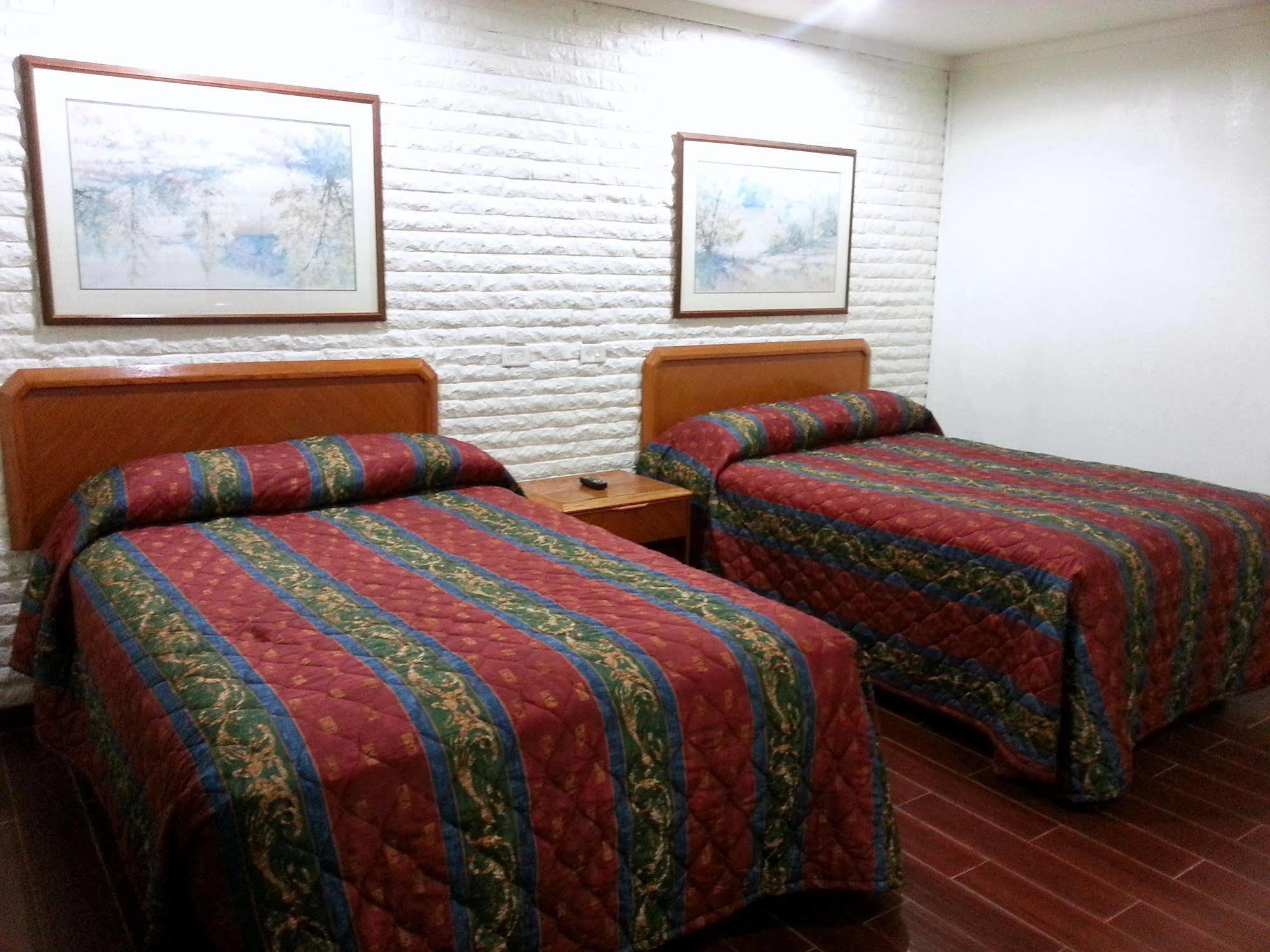 King'S Inn Motel Париж Екстер'єр фото
